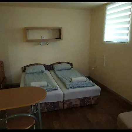 Pozsonyifirst Privat Margit Bridge * Budapeste